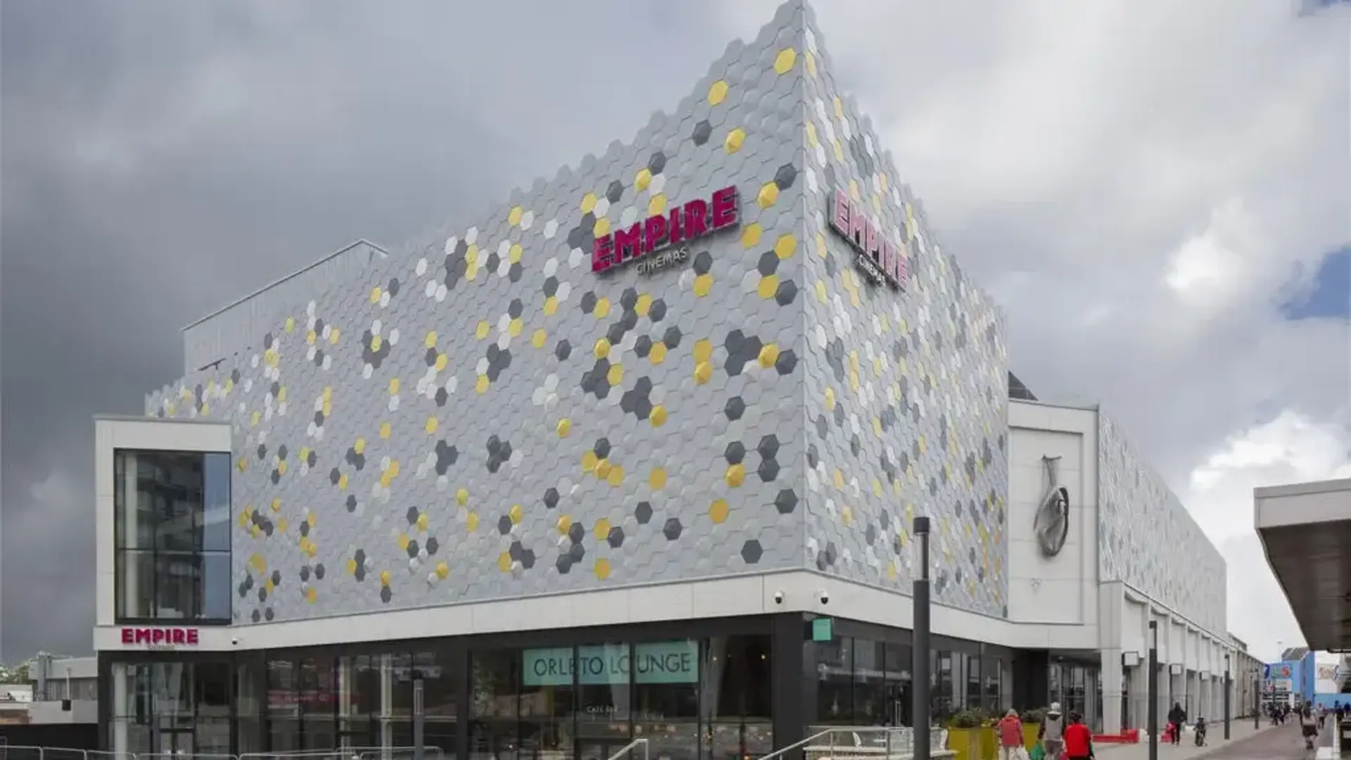 east_square_basildon_cinema_essex_uk